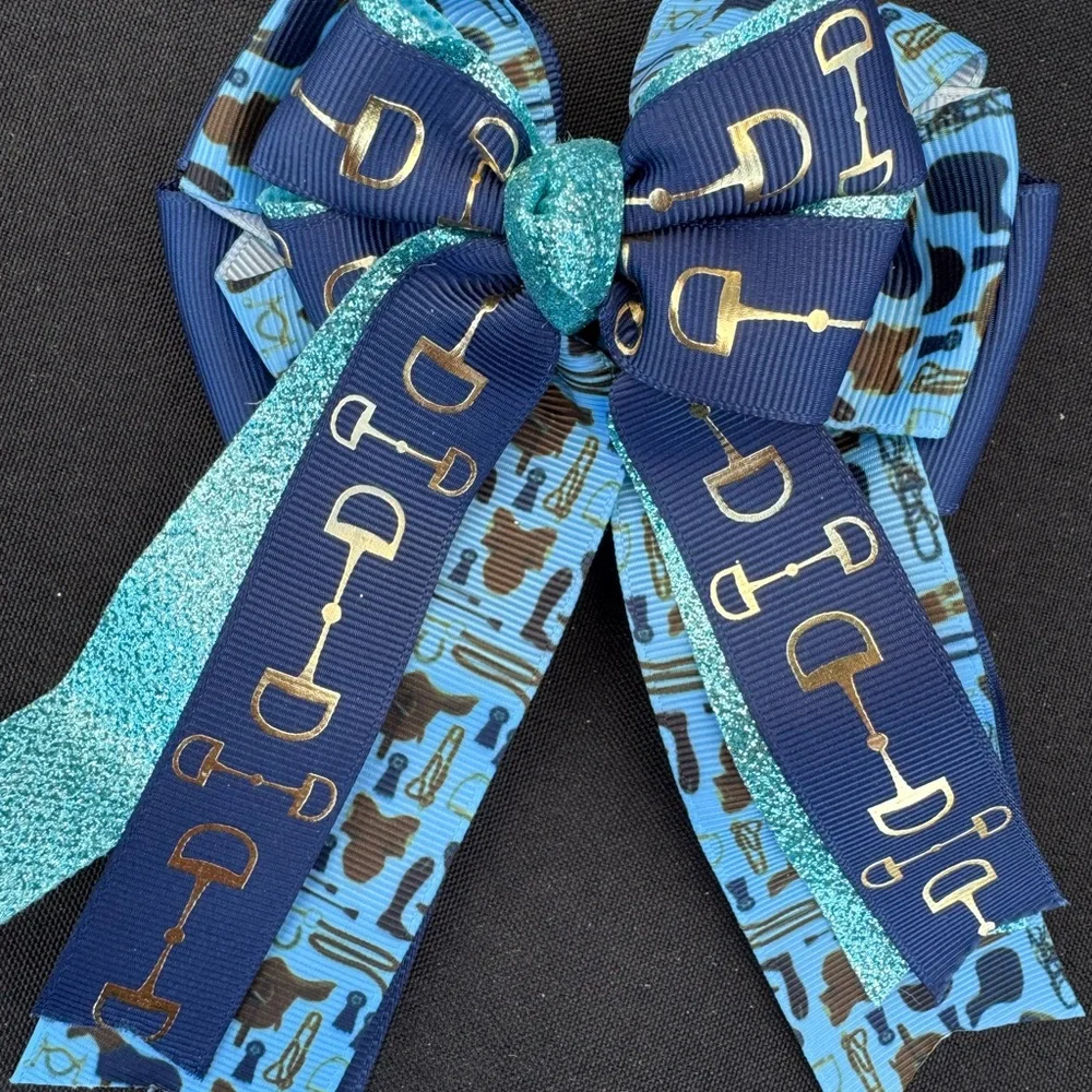 3pc set Equestrian belt adjustable from 22 to 44 inches and 2pc Bow Set